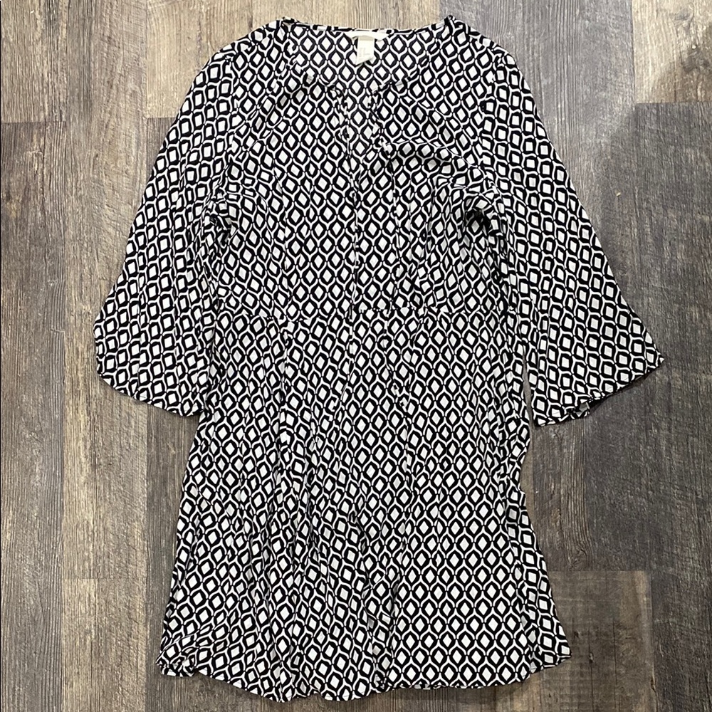 H&M black & white light weight dress